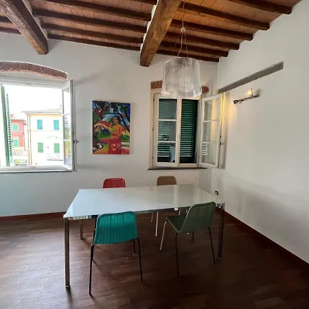 Under The Tower * Piza