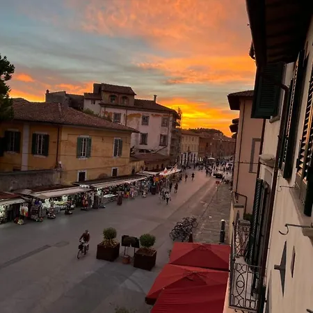 Under The Tower * Piza