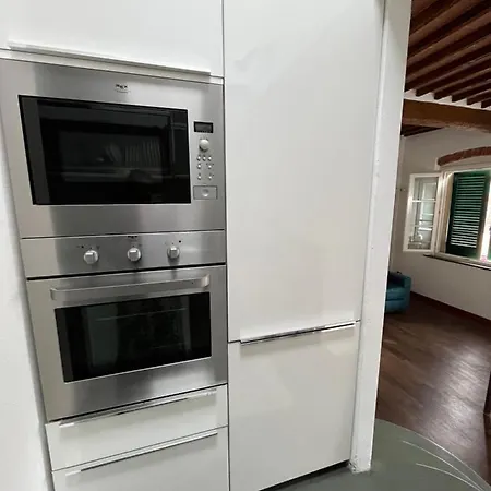 Under The Tower Piza