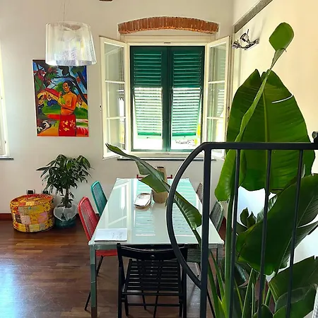 Under The Tower * Piza